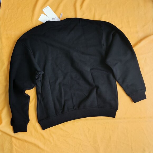 Alo Yoga NWT Accolade Crew Neck Pullover Black Size M - Picture 2 of 4